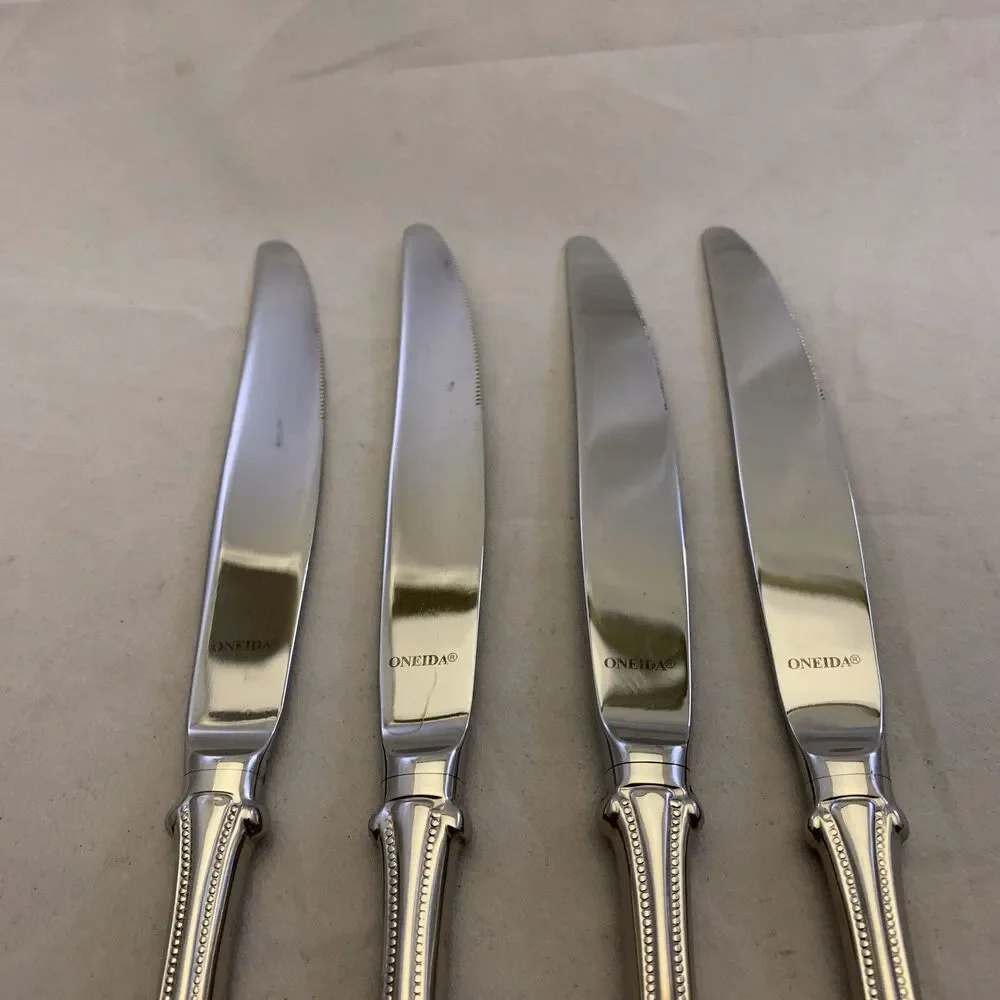 Oneida knives pieces